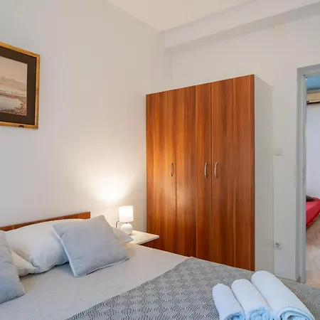 Apartman Gurman 2 - Rab